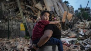 Venezuela sotto le macerie. Due scosse: magnitudo superiore a 7. Un italiano tra le centinaia di morti /