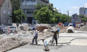 Varnost pri delu: Zgodnejši delovnik in tudi osvežitev s sladoledom