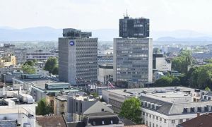 Brezplačen bančni paket: bo koalicija odprla fronto še z bankami?
