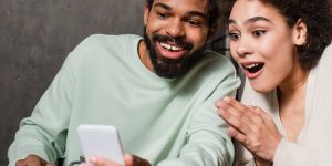Lachen ten koste van de concurrent