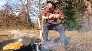 Ein Lehrer gegen die Wildnis: Cristian Hofmann tritt bei Survival-Show an