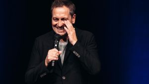 Lieber Dieter Nuhr, Witze über Femizide? Wir Frauen lachen uns tot