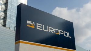 Nova analiza Europola: Većina kriminalnih mreža u Evropi koristi legalne poslovne strukture