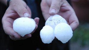 300 Gramm Hagel fällt vom Himmel: Zehn unglaubliche Zahlen zum Unwetter 2006