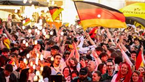 Ein Hoch auf den Fußball und die bedingungslose Freude