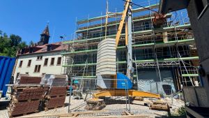 Architekten informieren den Gemeinderat über den Baufortschritt des 8,82 Millionen teuren Baus