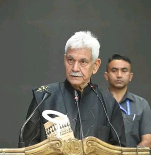 People of J&K fully prepared to welcome Amarnath pilgrims : LG Sinha