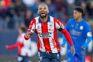 ¡San Luis en problemas! João Pedro se pierde el Apertura 2026 por terrible lesión