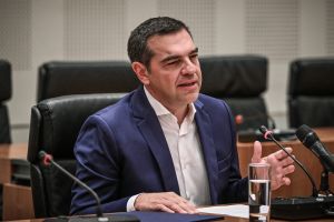 Ο εντιμότατος κύριος Τσίπρας και το 1% που πίνει το αίμα του λαού
