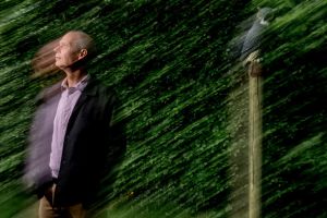 Professor er bekymret over, hvor bekymrede vi er over kunstig intelligens – for nu får vi regningen