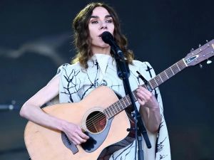 This mess we're in: PJ Harvey's haunting duet on love and ruin