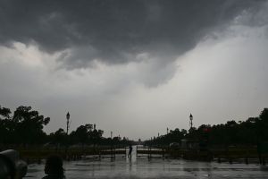 बड़ी चिंता का कारण बन रही मॉनसून की सुस्ती, पढ़ें सविता कुमारी का आलेख