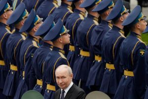 Russian hawks urge Putin to escalate war, drop US talks as Ukraine strikes deep