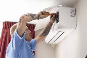 Airco voor kwetsbare ouderen is geen luxe, maar levensreddende preventie