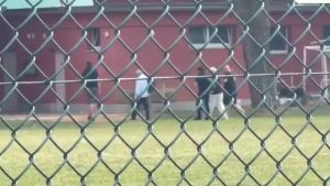 Da Zocca a Colugna, l'arrivo di Vasco in elicottero fa impazzire i fan in attesa