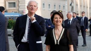 La ministra Roccella, il marito disperso e la gogna social che toglie pietà e pudore: stiamo diventando tutti più cattivi?