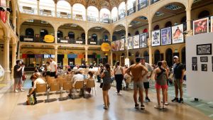 “A casa non si respira”, al riparo dal caldo tra libri e musei