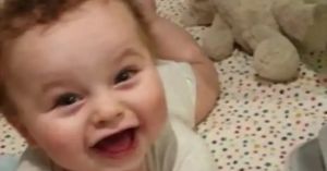 Torturado, abusado e morto pelo pai adotivo: o caso do bebê Preston
