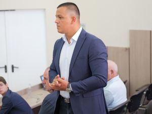 Заради пропукано мнозинство: Отрязаха договора на Цанко Цанков за басейна във Ветрен наполовина