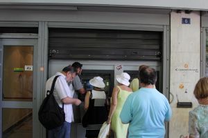 Αναβαλλόμενος φόρος στις τράπεζες: Μύθοι, αλήθειες και το επικίνδυνο παιχνίδι πίσω από τα… συνθήματα