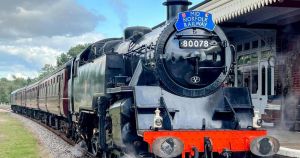 Travel back to 1940s with weekend of vintage trains and classic cars
