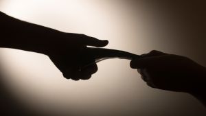 Η διαφθορά στις πολεοδομίες ποτέ δεν πεθαίνει