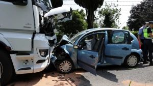 Bimba morta nell’auto guidata dalla madre, la donna era angosciata: «Aveva paura dello sfratto»