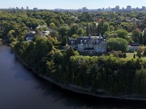 Finally someone has the courage to fix 24 Sussex | Opinion