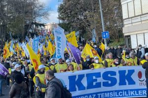 KESK neden eriyor ve geriliyor?