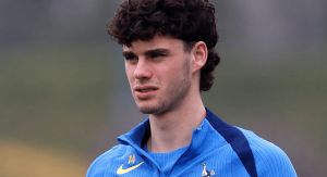 Uppgifter: Tottenham nobbar Newcastles bud på Archie Gray