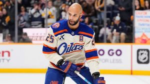 Oilers' Bowman does tidy work to move on from Nurse