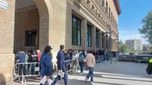 Un total de 1.174.000 personas se acogen a la regularización de migrantes, más del doble de lo previsto por el Gobierno