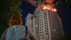 La ritorsione di Putin su Kyiv: un'altra notte di bombe e droni