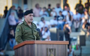 IDF chief says soldiers must be priority after Basic Law on Torah study advances