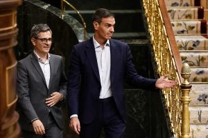 La vía electoral hacia el golpismo de Sánchez