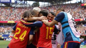 España aplasta a Austria para pasar a octavos