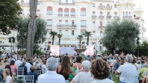 Ventura e Terzi al Grand Hotel. Torna la Terrazza della Dolce Vita
