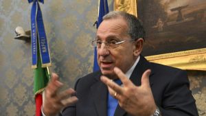 Il mitra a Montesanto e la sicurezza a Napoli, il prefetto: «La qualità investigativa ha consentito gli arresti. Ma la gente chiede più presidi»