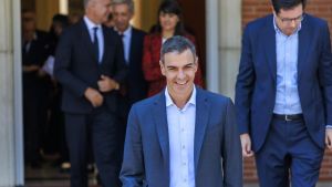 La justicia cerca a Sánchez