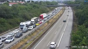 Mucho ojo este verano en las carreteras asturianas: habrá más coches que nunca, previsión de atascos en estas vías y controles especiales de la Guardia Civil