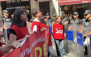 “NATO Zirvesi’nde, sosyalistlerin olduğu her yer direniş alanına dönüşmeli”