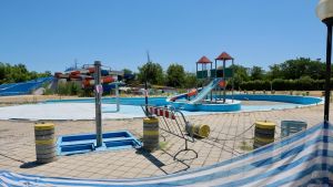 Lavori d’estate, la piscina di Vigevano funziona a mezzo servizio