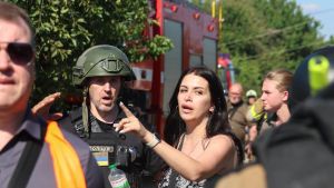 Il sindaco di Kharkiv: “Viviamo sotto le bombe ma i russi non avanzano più. Siamo la capitale della resilienza ucraina”