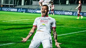 Serie C. Carpi, Casarini firma per due anni