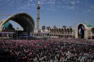 Mourners chant ‘death’ to America and Israel as Iran begins days-long Khamenei funeral