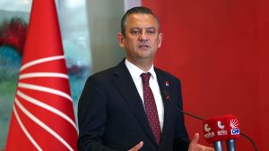 CHP'de ayrılan yollar! Peki, alternatif parti...
