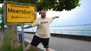 Vom Altenpfleger zum Schlagersänger auf Malle: So will es Daniel Kraus aus Meersburg schaffen