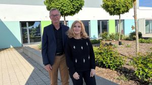 Wenn Gott ins Wohnzimmer kommt: Warum Freikirchen boomen – drei Beispiele
