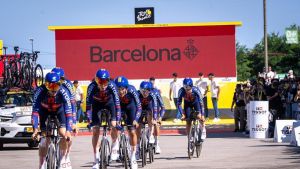 DIRECTO | El Tour arranca en Barcelona con miles de aficionados en las calles