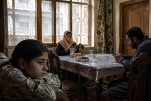 The Screen Time Survey That Shook Kashmir